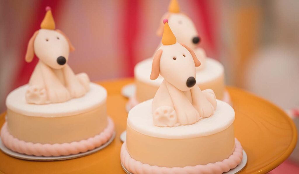 Custom Cakes