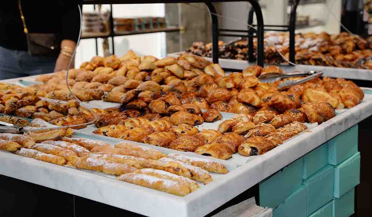 Kafe Roti Bakery Cafe: Tren Bisnis Kuliner Modern yang Semakin Digemari